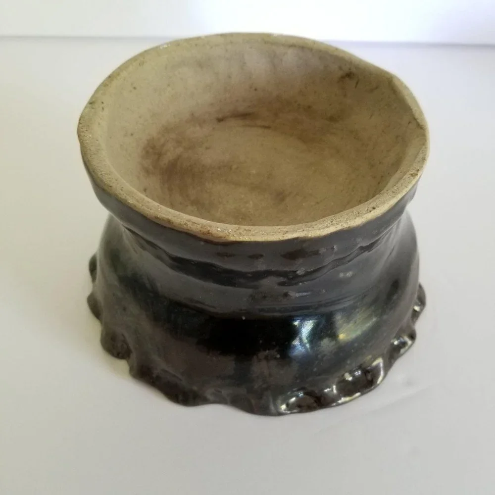 HANDMADE BLACK CLAY JEWELRY BOWL《393》fluted edge‎ black